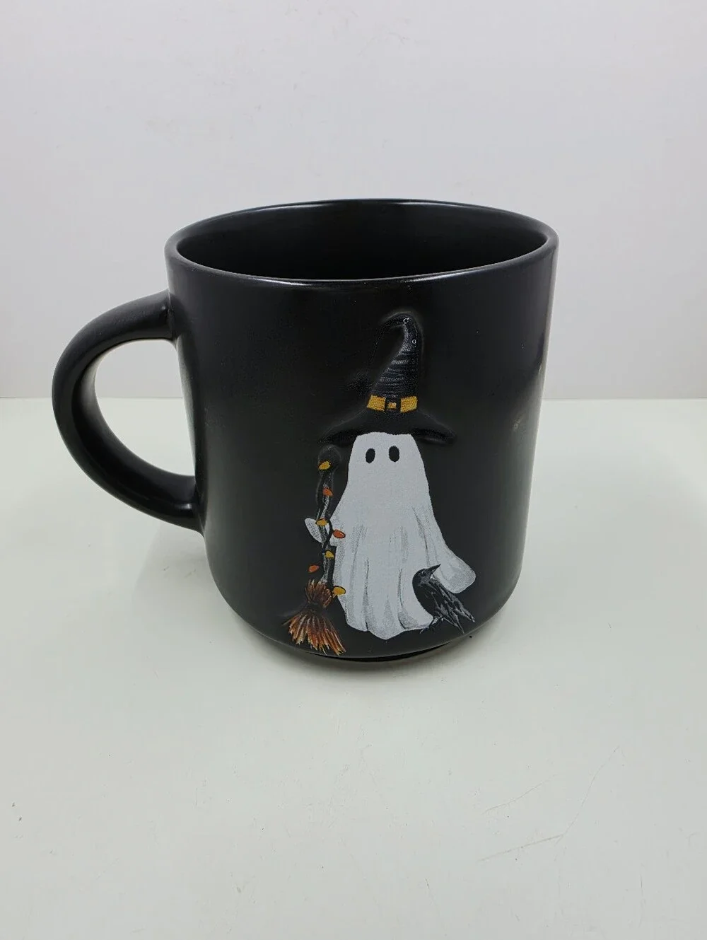 Pottery Barn Scary Squad Ghost Mugs Set Of 4 Halloween Ceramic Drinkware